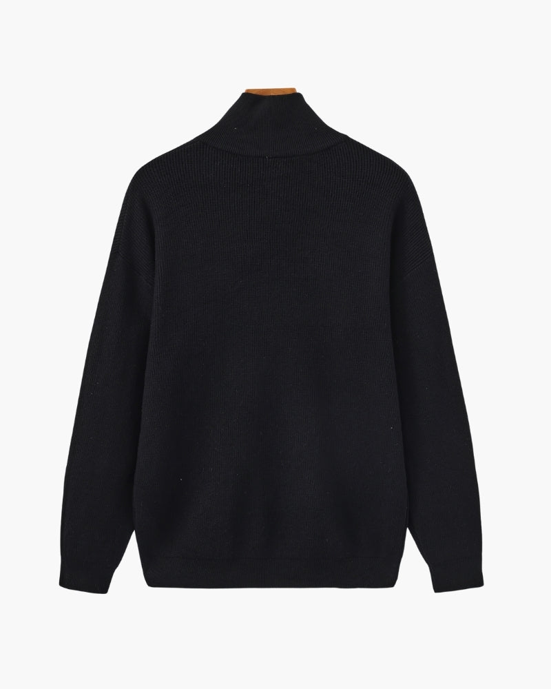 Raffinierter Strickpullover mit halbem Reißverschluss