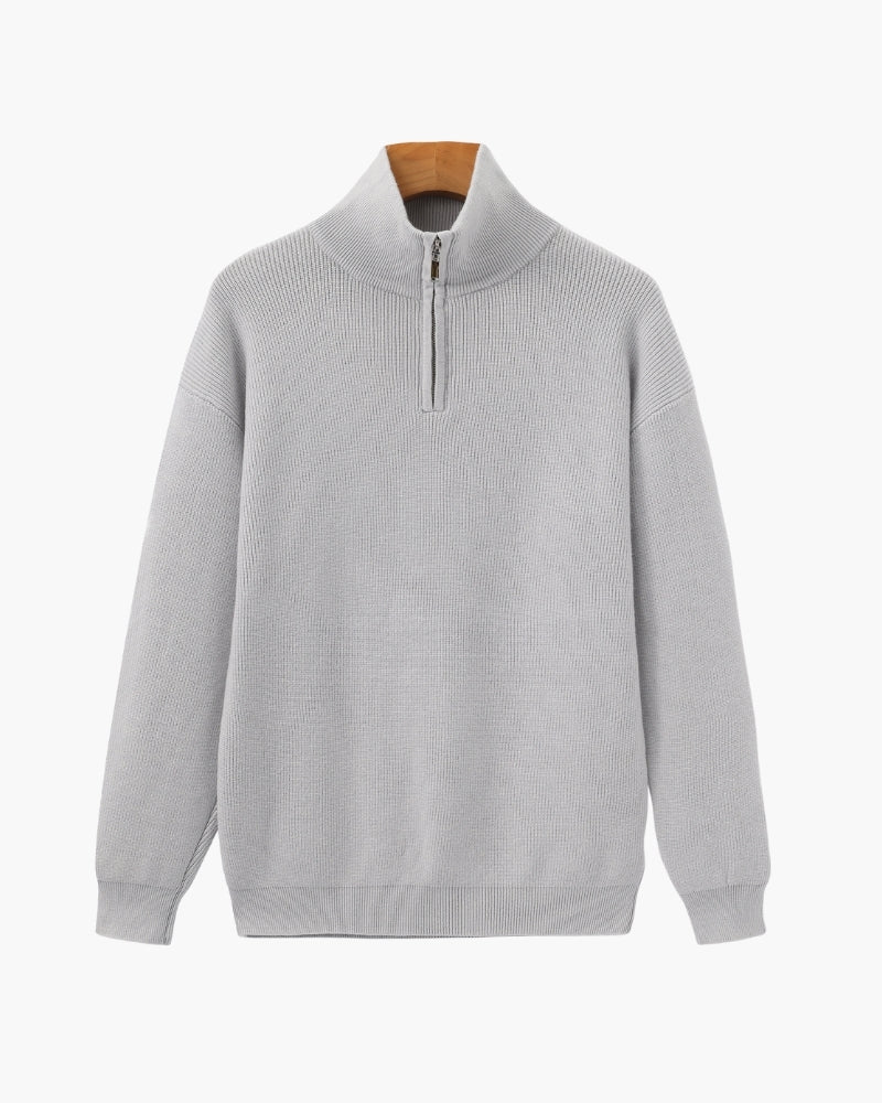 Raffinierter Strickpullover mit halbem Reißverschluss