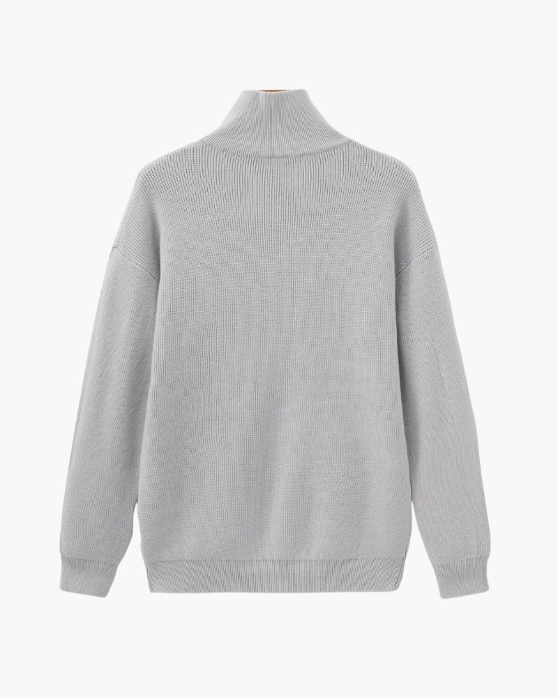 Raffinierter Strickpullover mit halbem Reißverschluss