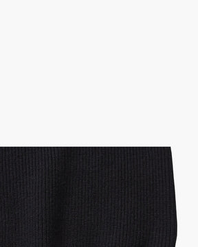 Raffinierter Strickpullover mit halbem Reißverschluss