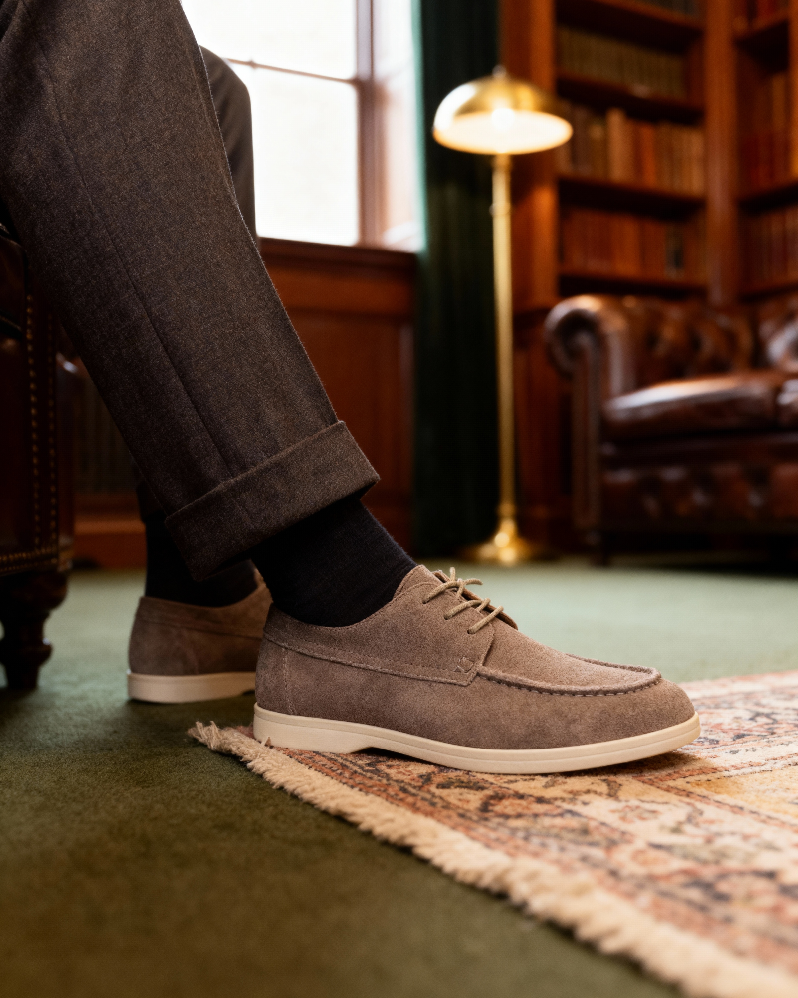 Premium-Schnürschuhe aus Wildleder